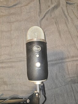 Blue Yeti Studio Pro - 6