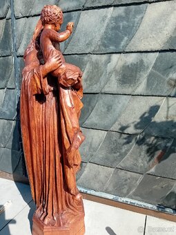 Socha Panna Maria a Ježíšek. Madona s dítětem - 6