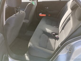 Renault Laguna 1,6 16V R.V. 2006 82 kW - 6
