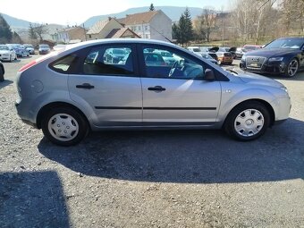 Ford Focus 1.6i 85kW, 137.864km, r.v. 7/2005 - 6