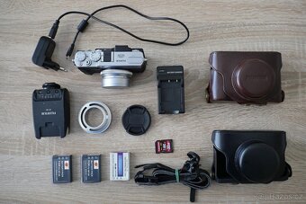 Prodám Fujifilm X30 s bohatým příslušenstvím - 6