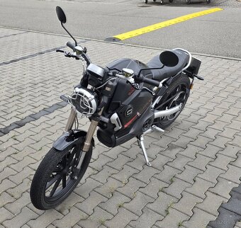 Elektro motorka Super Soco TC Max 2022 - 6