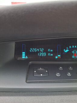 Renault Megane Scenic 2 1,5dci manuál 6g nová STK - 6