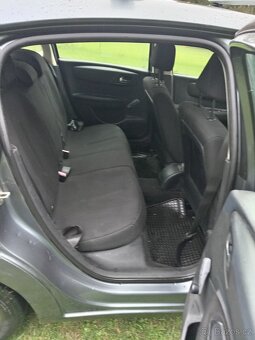 Prodám Citroen C4 16 benzín s tažnym R.V.2009 - 6