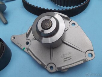 Rozvodová sada SKF s vodní pumpou - VKMC 06134-2 - 6