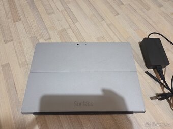 Notebook / tablet Microsoft Surface i5/4/128 - 6