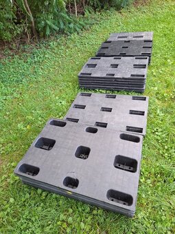 PLASTOVÉ PALETY (Hradec Králové) - 6