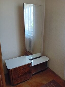 SEKRETÁŘ-SKŘÍNĚ-TOALETKA kus 500,-Kč - 6