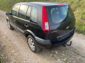 Ford Fusion 1.4i - 6