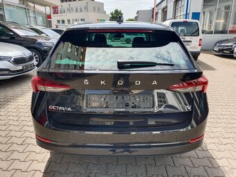Škoda Octavia 4 iV Combi 1.4TSI 150kW 60tkm Matrix Virtu HUD - 6