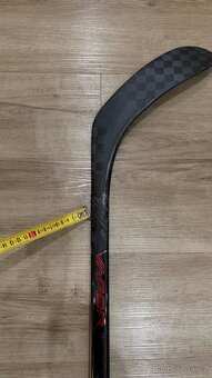 ✅ ĽAVÁ - BAUER VAPOR LEAGUE 2025 - 164 CM - P28 - 77 FLEX ✅ - 6