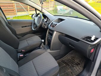 Peugeot 207 s benzínovým motorem 1.4 VTi - 6