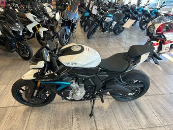 CF Moto NK 675 2025 - 6