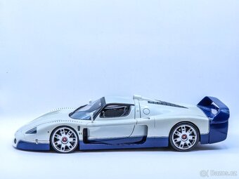 Maserati MC12 1:18 HotWheels ELITE - 6