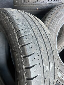 Michelin 215/65/16C - 6