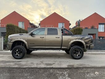DODGE RAM 2500 HEMI LPG  ROUGH COUNTRY - 6