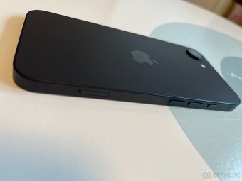 iPhone 16e, 128 GB, černý - nový - 6
