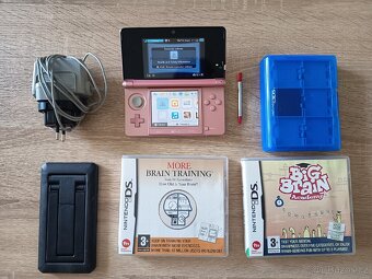 Prodám Nintendo 3DS + příslušenství - 6