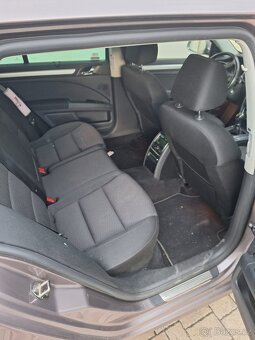 Škoda Superb 2.0TDI 103kw - 6