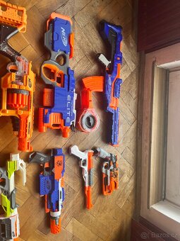 Různé pistole Nerf - 6