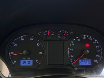 VW Polo 1.2 HTP - 6
