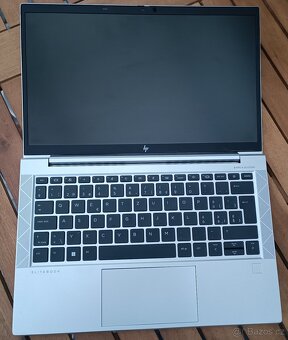 Pěkný notebook HP EliteBook 830 G8, 16 GB RAM / 256 GB NVMe - 6