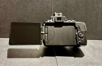 Nikon D5500 – tělo fotoaparátu - 6