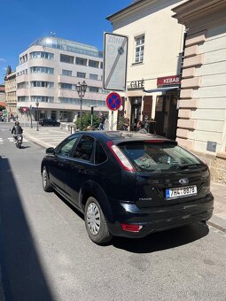 Ford Focus 1.6 - 6