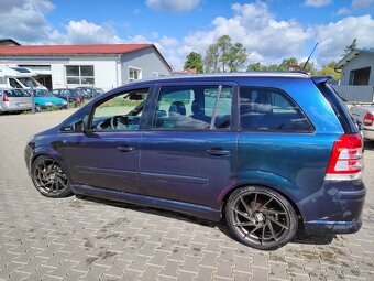 Opel Zafira B 2.2 110kW benzín 2008 - 6
