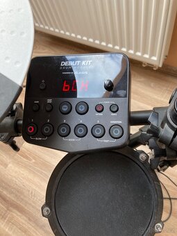 Elektronické bicí alesis debut kit - 6