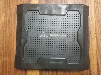 Ubiquiti TOUGHSwitch 8-PRO 8x POE 24/48V switch - 6