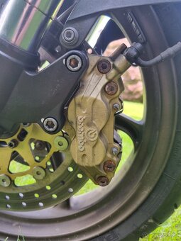 Cagiva raptor 650 - 6