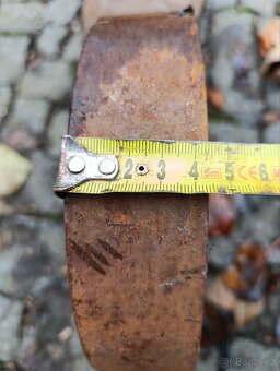 Stará, litinová, hnací kola a řemenice - 6