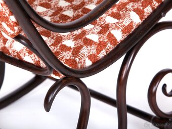 Kompletně zrenovované houpací křeslo Fischel. - 6