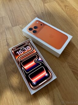 Apple iPhone 17 Pro 256GB oranžový - 6