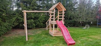 Dětské hřiště věž se skluzavkou a houpačkami s dovozem - 6
