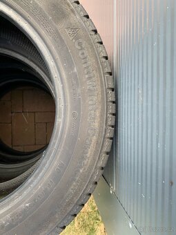 Pneu 225/55 R16 - 6