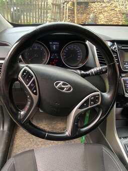Hyundai i30 1.6 CRDI - 6