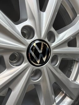 Alu Kola Vw Caddy Nové 215/55/17 zimní komplet Org.Vw - 6