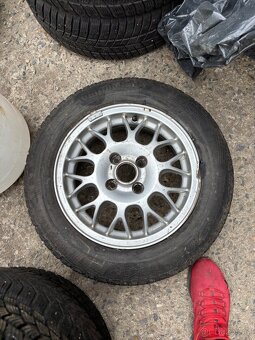 Alu kola original VW Polo 4x100 r14 + zimni pneu 2x nove - 6