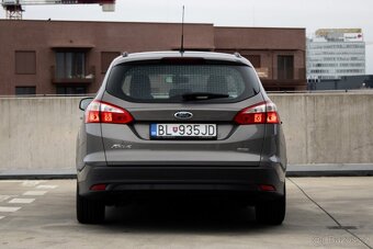Ford focus kombi Ecoboost 1.0 - 6