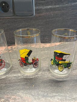 Sada skleniček s retro auty 6ks - 6