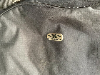 Umbro, taška se 2 kolečkami 70x35x30cm - 6