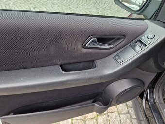 Mercedes Benz A 1,5 benzín, 70 KW, Automat - 6