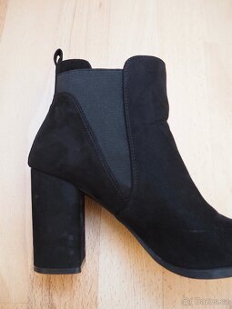 Dámské kotníkové boty značky Baťa, vel. 38,5 - 6