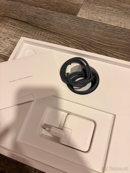 MacBook Air M2 (2022), 16 GB RAM - 6