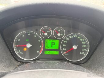 Ford Focus 1.6 74kw AUTOMAT -nová STK+SPZ - 6