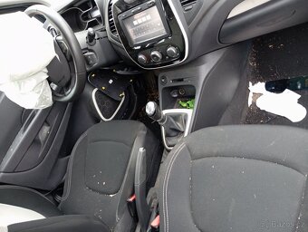 Renault Captur 1.2 tce - ND z vozu 39000 km - 6