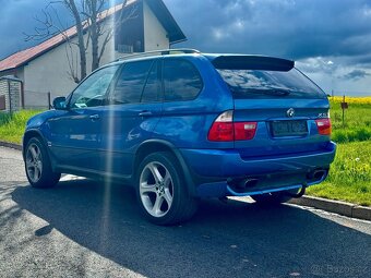 X5 is 4.6 V8 Estoril Blau - 6
