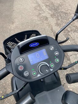 Skútr pro seniory - Invacare Orion Plus - velká sedačka - 6